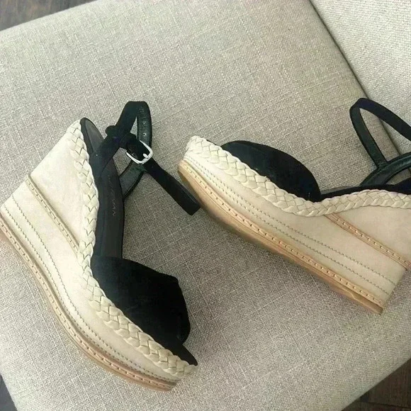 Stewart Weitzman, black and cream suede wedge sandals - Picture 5 of 6